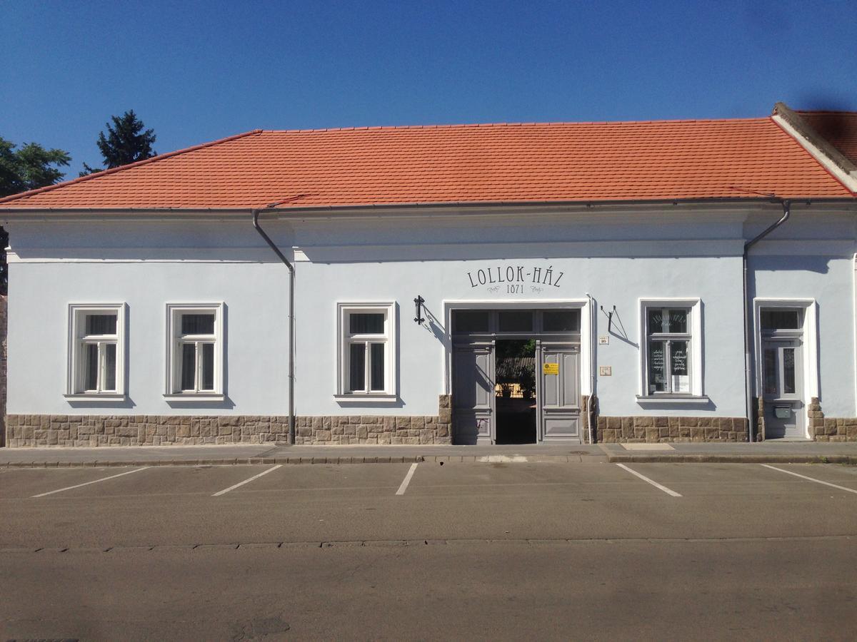 Zora Apartman Еґер Екстер'єр фото