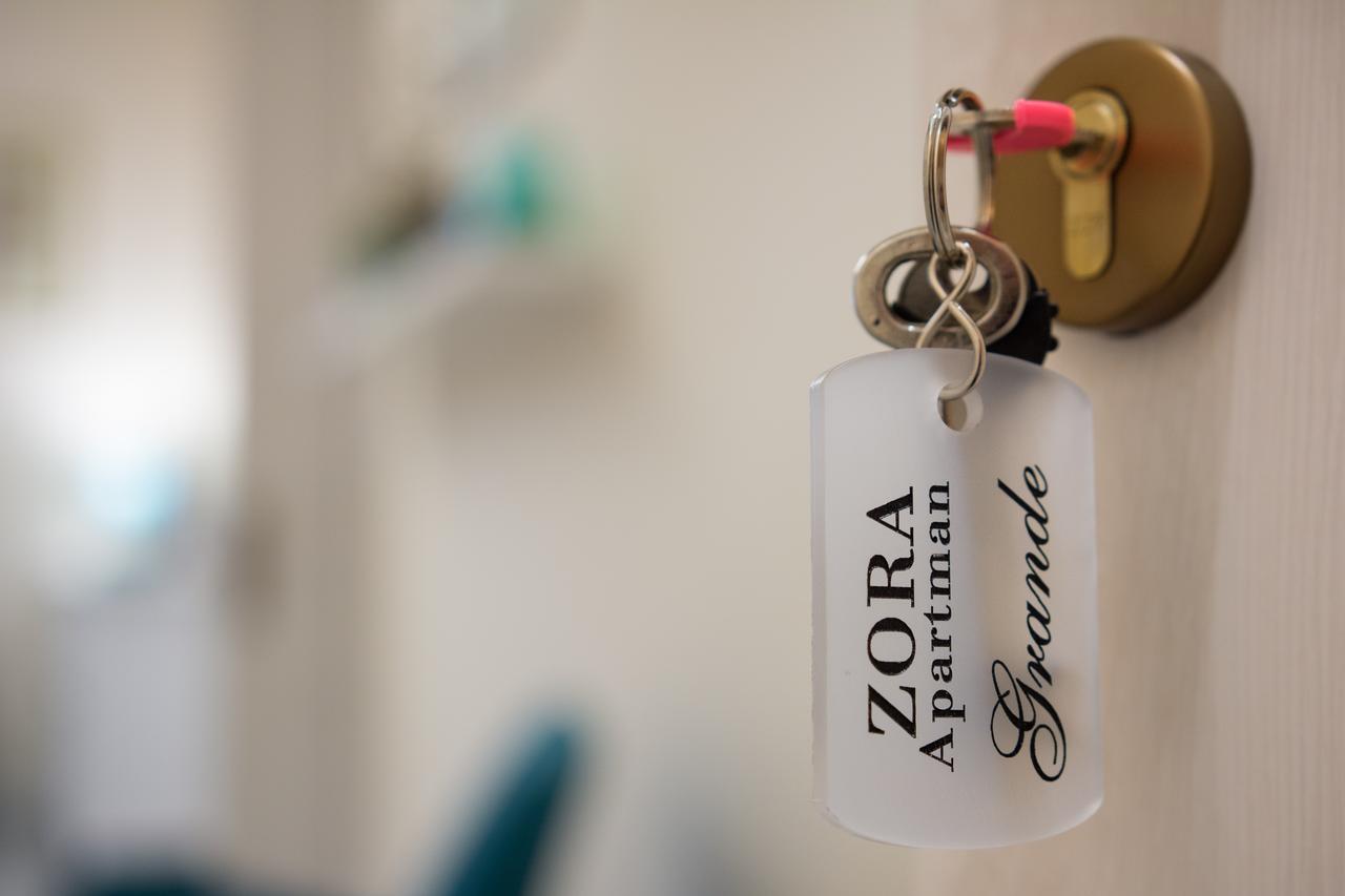 Zora Apartman Еґер Екстер'єр фото